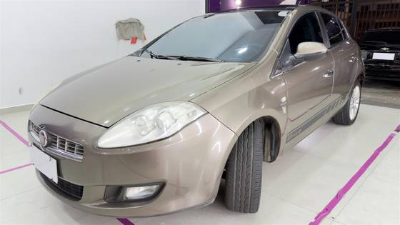 FIAT BRAVO 1.8 ABSOLUTE 16V FLEX 4P AUTOMATIZADO FIAT BRAVO 1.8 ABSOLUTE 16V FLEX 4P AUTOMATIZADO